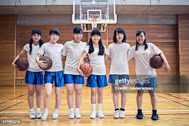 他的头球不 他的头球不